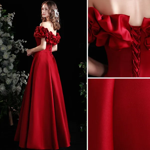 Elegant Burgundy Prom Dresses 2021 A-Line / Princess Backless Ruffle Floor-Length / Long Satin Off-The-Shoulder Prom Short Sleeve Formal Dresses