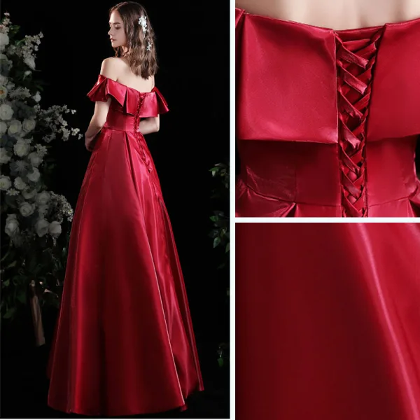 Modest / Simple Burgundy Satin Prom Dresses 2021 A-Line / Princess Off-The-Shoulder Short Sleeve Backless Floor-Length / Long Formal Dresses