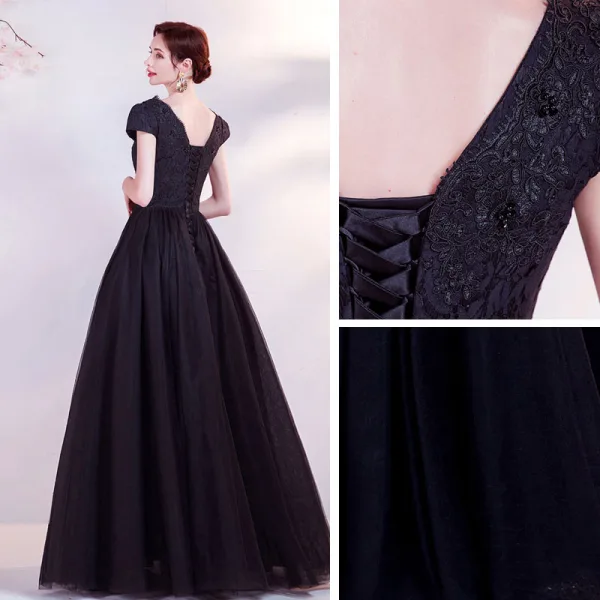 Elegant Black Prom Dresses 2021 A-Line / Princess V-Neck Beading Rhinestone Lace Flower Short Sleeve Backless Floor-Length / Long Formal Dresses