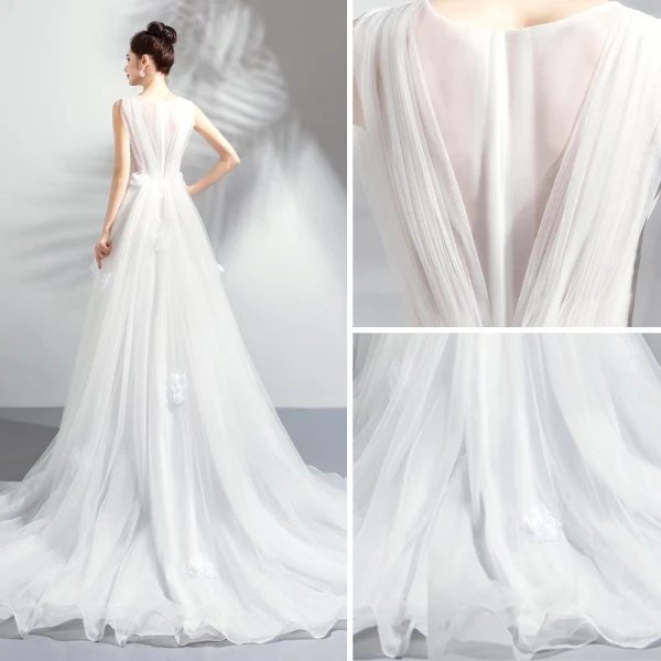 Chic / Beautiful Summer White Beach Wedding Dresses 2018 A-Line / Princess Appliques Pleated Organza V-Neck Sleeveless Chapel Train Wedding