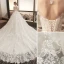 Moderne / Mode Champagne Robe De Mariée 2018 Robe Boule En Dentelle Appliques Perlage Paillettes Encolure Dégagée Dos Nu Sans Manches Royal Train Mariage
