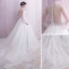 Vintage / Originale Blanche Robe De Mariée 2018 Princesse En Dentelle Perle Bouton recouvert Col Haut Manches Longues Chapel Train Mariage