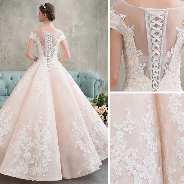 Elegant Champagne Wedding Dresses 2018 Ball Gown Appliques Lace Scoop Neck Short Sleeve Floor-Length / Long Wedding