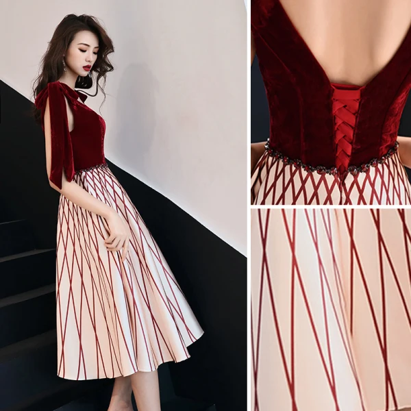 Modern / Fashion Burgundy Homecoming Graduation Dresses 2019 A-Line / Princess Suede Scoop Neck Striped Rhinestone Sleeveless Backless Tea-length Formal Dresses