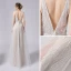 Charmant Ivory / Creme Brautkleider / Hochzeitskleider 2021 A Linie Tiefer V-Ausschnitt Perlenstickerei Pailletten Ärmellos Rückenfreies Lange Hochzeit