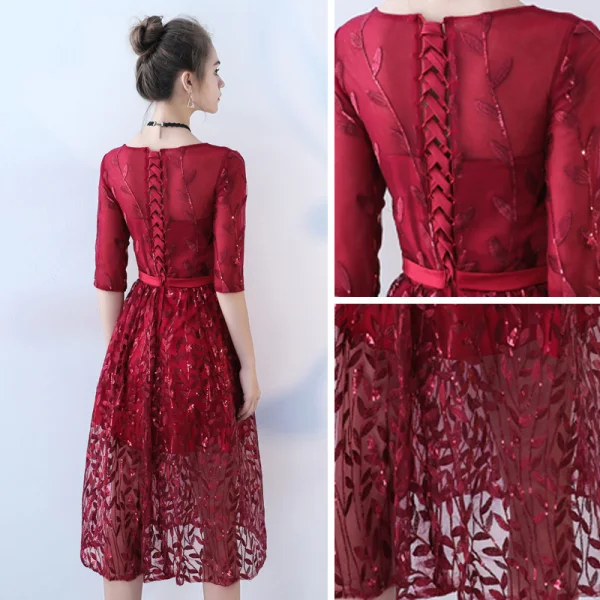 Chic / Belle Bordeaux de retour Robe De Graduation 2017 Robe De Ceremonie En Dentelle Noeud Paillettes Encolure Dégagée 3/4 Manches Mi-Longues Princesse