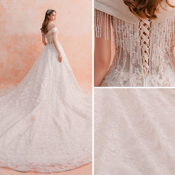 Charmant Champagner Brautkleider / Hochzeitskleider 2019 A Linie Off Shoulder Perlenstickerei Quaste Spitze Blumen Pailletten Kurze Ärmel Rückenfreies Königliche Schleppe