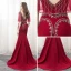 Lyx Burgundy Aftonklänningar 2018 Trumpet / Sjöjungfru Beading Kristall Rhinestone V-Hals Halterneck 1/2 ärm Domstol Tåg Formella Klänningar