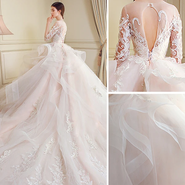 Moderne / Mode Volants en Cascade Robe De Mariée 2018 Robe Boule En Dentelle Appliques Brodé Encolure Dégagée Dos Nu 3/4 Manches Royal Train Mariage
