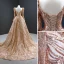 Haut de Gamme Scintillantes Doré Paillettes Robe De Soirée 2021 Princesse Encolure Carrée Manches Longues Dos Nu Chapel Train Robe De Ceremonie