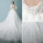 Élégant Ivoire Robe De Mariée 2018 Robe Boule En Dentelle Fleur Volants en Cascade Encolure Dégagée 1/2 Manches Cathedral Train Mariage