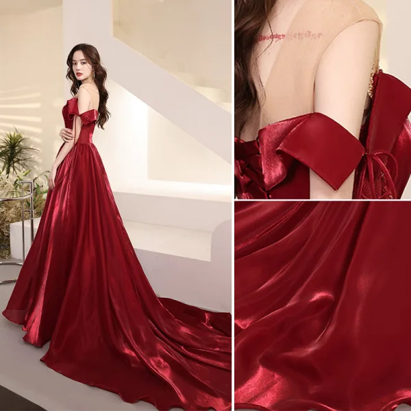 Charming Burgundy Beading Crystal Evening Dresses  2021 A-Line / Princess Scoop Neck Short Sleeve Backless Chapel Train Evening Party Formal Dresses
