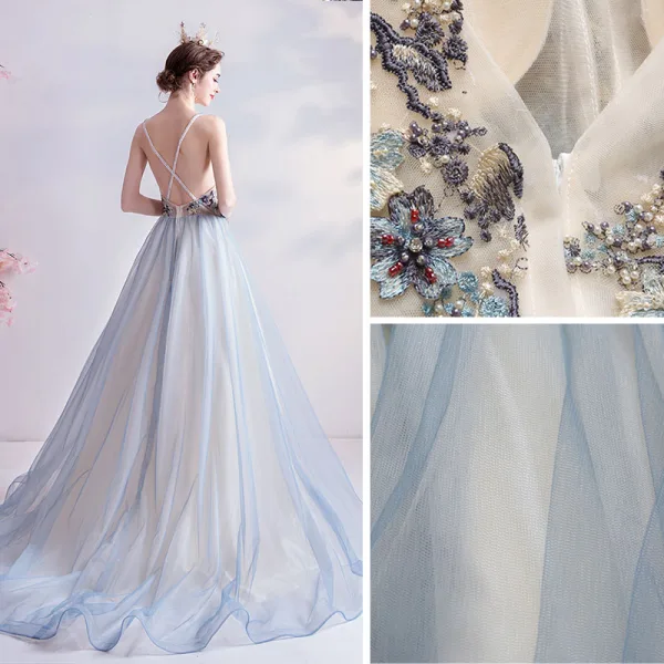 Charmant Bleu Ciel Robe De Bal 2020 Princesse Bretelles Spaghetti Perlage Perle Faux Diamant En Dentelle Fleur Sans Manches Dos Nu Train De Balayage Robe De Ceremonie