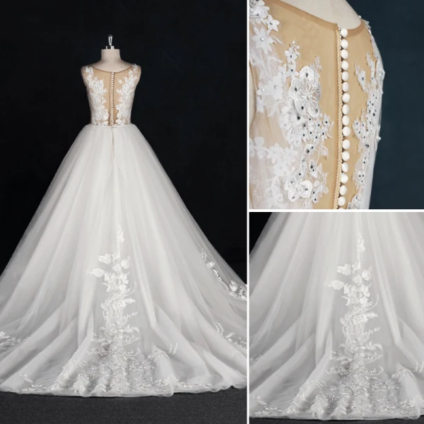 Chic / Beautiful White Ball Gown Wedding Dresses 2017 Scoop Neck Sleeveless Beading Rhinestone Covered Button Appliques Lace Flower Ruffle Tulle Sash Chapel Train