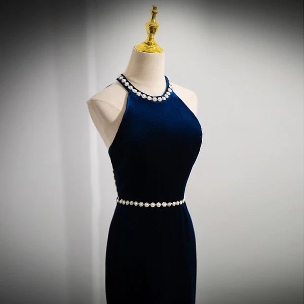 Elegant Navy Blue Pearl Velvet Prom Dresses 2024 Trumpet / Mermaid Halter Sleeveless Backless Bow Floor-Length / Long Prom Formal Dresses