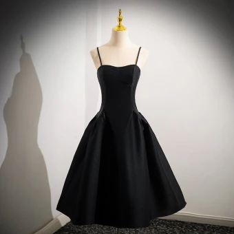 Chic Beautiful Black Homecoming Graduation Dresses 2024 A Line Princess Spaghetti Straps Sleeveless Backless Knee Length Formal Dresses
