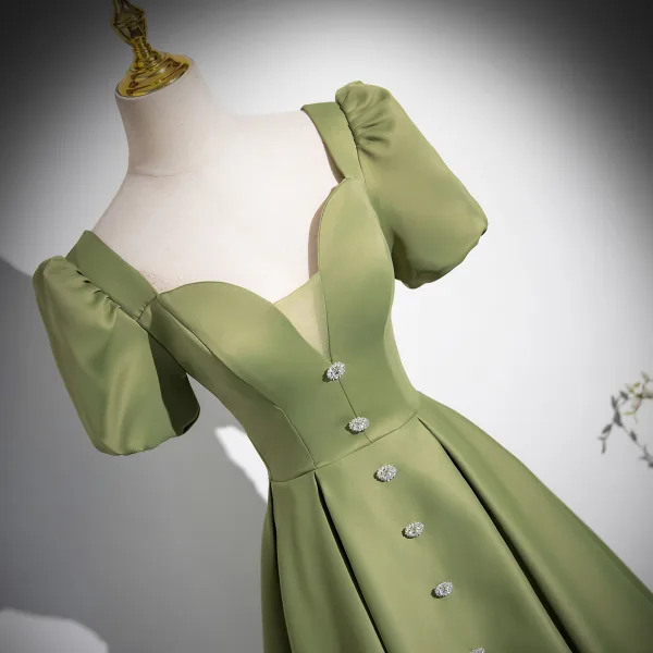 Élégant Vert Cendré Satin Robe De Bal 2024 Princesse Encolure Carrée Manches Courtes Dos Nu Longue Promo Robe De Ceremonie