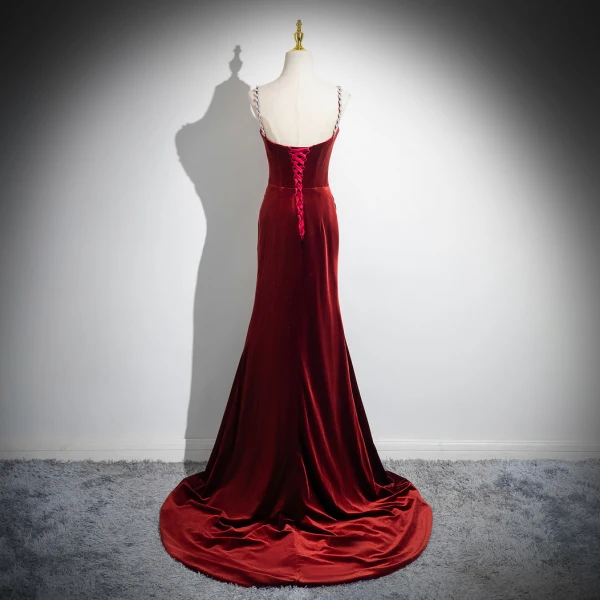 Charmant Bordeaux Faux Diamant Velours Robe De Soirée 2024 Trompette / Sirène Bretelles Spaghetti Sans Manches Dos Nu Train De Balayage Soirée Robe De Ceremonie