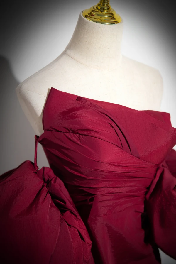 Elegant Burgundy Split Front Prom Dresses 2024 A-Line / Princess Strapless Puffy Short Sleeve Backless Bow Floor-Length / Long Formal Dresses