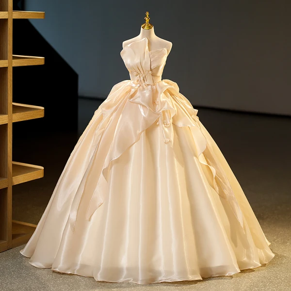 Mode Champagner Perlenstickerei Fallende Rüsche Ballkleider 2023 Ballkleid Organza Bandeau Ärmellos Rückenfreies Lange Ball Festliche Kleider