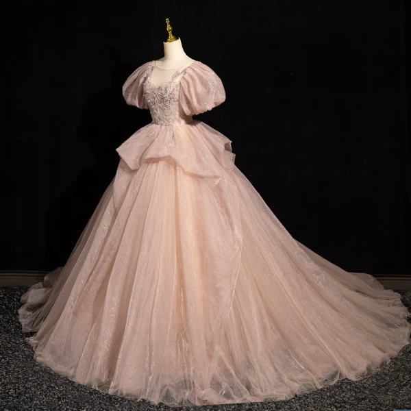 Schöne Rosa Perlenstickerei Fallende Rüsche Ballkleider 2024 Ballkleid Rundhalsausschnitt Geschwollenes Kurze Ärmel Rückenfreies Hof-Schleppe Ball Festliche Kleider