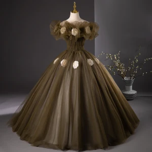 Elegantes Verde Oscuro Apliques Vestidos De Gala 2024 Ball Gown Ruffle Fuera Del Hombro Sin Mangas Sin Espalda Largos Gala Vestidos Formales