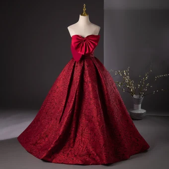 Elegant Burgundy Prom Dresses 2024 Ball Gown Strapless Bow Sleeveless Backless Floor Length Long Formal Dresses