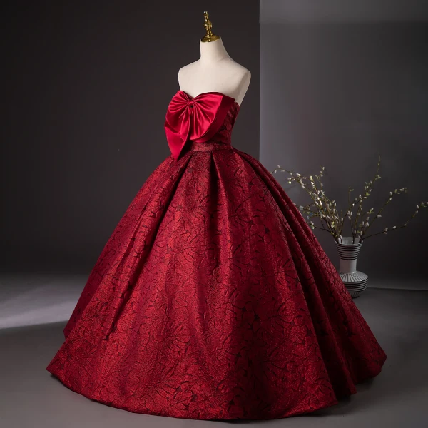 Elegant Burgundy Prom Dresses 2024 Ball Gown Strapless Bow Sleeveless Backless Floor-Length / Long Formal Dresses