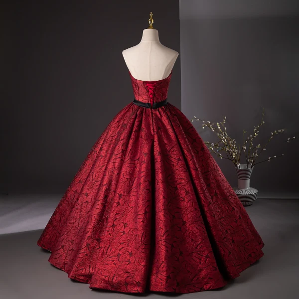 Chic / Beautiful Burgundy Prom Dresses Ball Gown 2024 Strapless Sleeveless Backless Bow Sash Floor-Length / Long Prom Formal Dresses