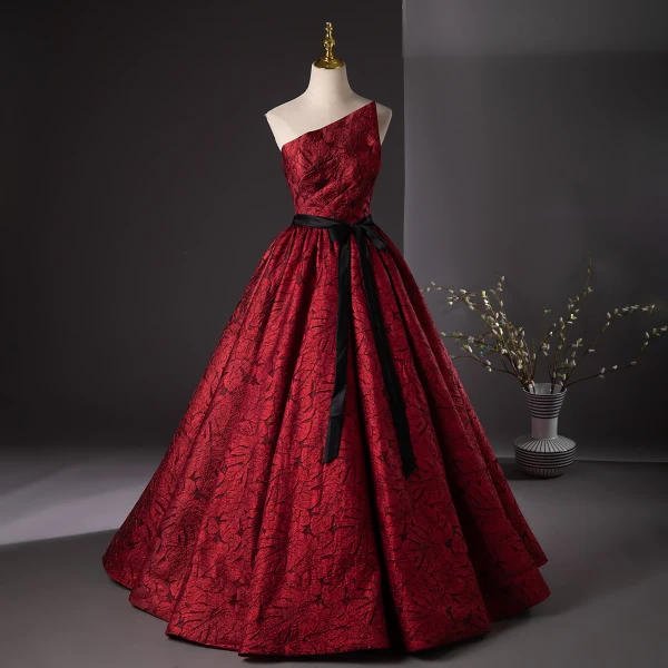 Chic / Beautiful Burgundy Prom Dresses Ball Gown 2024 Strapless Sleeveless Backless Bow Sash Floor-Length / Long Prom Formal Dresses