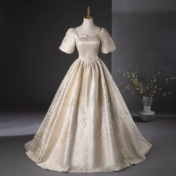 Elegante Goud Glans Galajurken 2024 Baljurk Vierkante Halslijn Korte Mouwen Ruglooze Lange Gala Gelegenheid Jurken