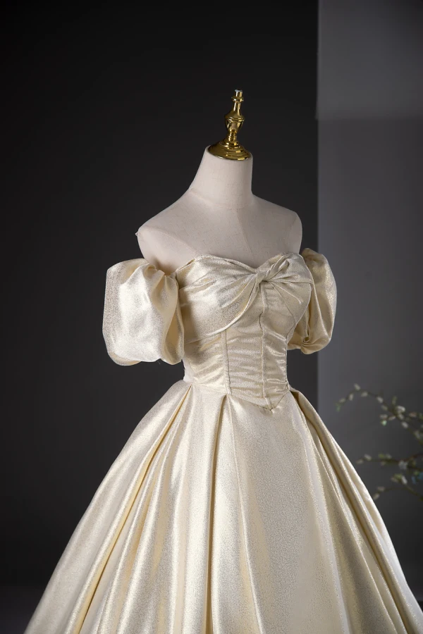 Élégant Doré Robe De Bal 2024 Robe Boule De l'épaule Gonflée Manches Courtes Dos Nu Longue Promo Robe De Ceremonie