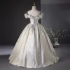 Piękne Złote Aplikacje Sukienki Na Bal 2024 Suknia Balowa Wzburzyć Przy Ramieniu Kótkie Rękawy Bez Pleców Długie Bal Sukienki Wizytowe