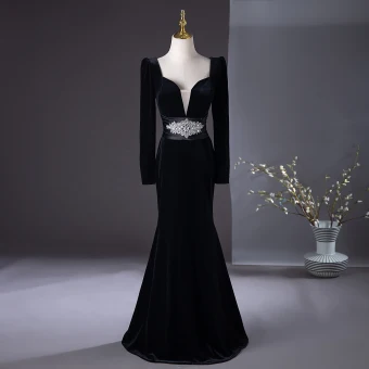 Chic Beautiful Black Rhinestone Velvet Evening Dresses 2024 Trumpet Mermaid Square Neckline Long Sleeve Backless Floor Length Long Evening Party Formal Dresses