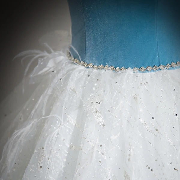 Schöne Weiß Strass Pailletten Quaste Ballkleider 2024 Ballkleid Off Shoulder Ärmellos Rückenfreies Lange Ball Festliche Kleider