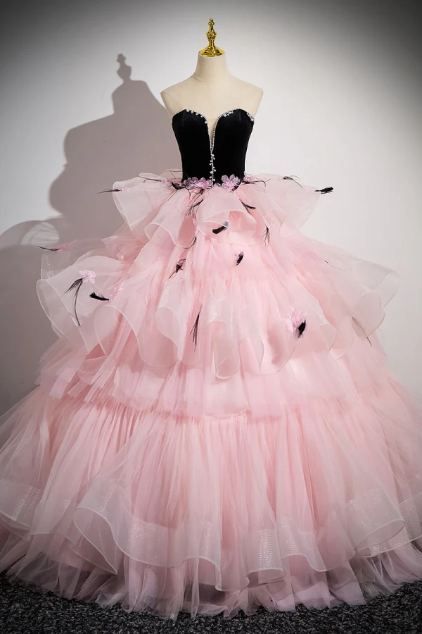 Fashion Blushing Pink Tassel Pearl Rhinestone Cascading Ruffles Prom Dresses 2024 Ball Gown Strapless Sleeveless Backless Floor-Length / Long Prom Formal Dresses
