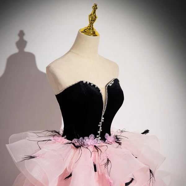 Fashion Blushing Pink Tassel Pearl Rhinestone Cascading Ruffles Prom Dresses 2024 Ball Gown Strapless Sleeveless Backless Floor-Length / Long Prom Formal Dresses