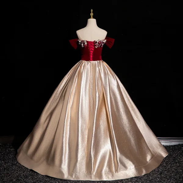 Elegant Rose Gold Rhinestone Pearl Appliques Velvet Prom Dresses 2024 Ball Gown Off-The-Shoulder Short Sleeve Backless Floor-Length / Long Prom Formal Dresses