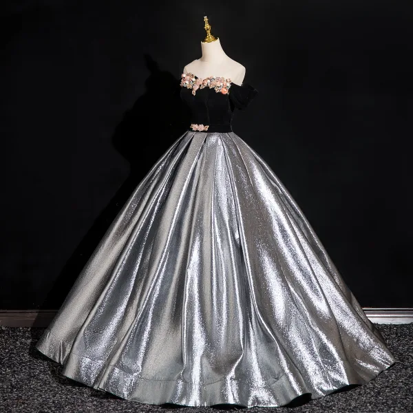 Vintage / Retro Silver Pearl Appliques Prom Dresses 2024 Ball Gown Strapless Sleeveless Backless Floor-Length / Long Prom Formal Dresses