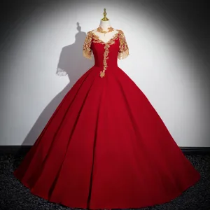 Style Chinois Doré Perlage Paillettes Gland Rouge Robe De Bal 2024 Robe Boule Col Haut Manches Courtes Dos Nu Longue Promo Robe De Ceremonie