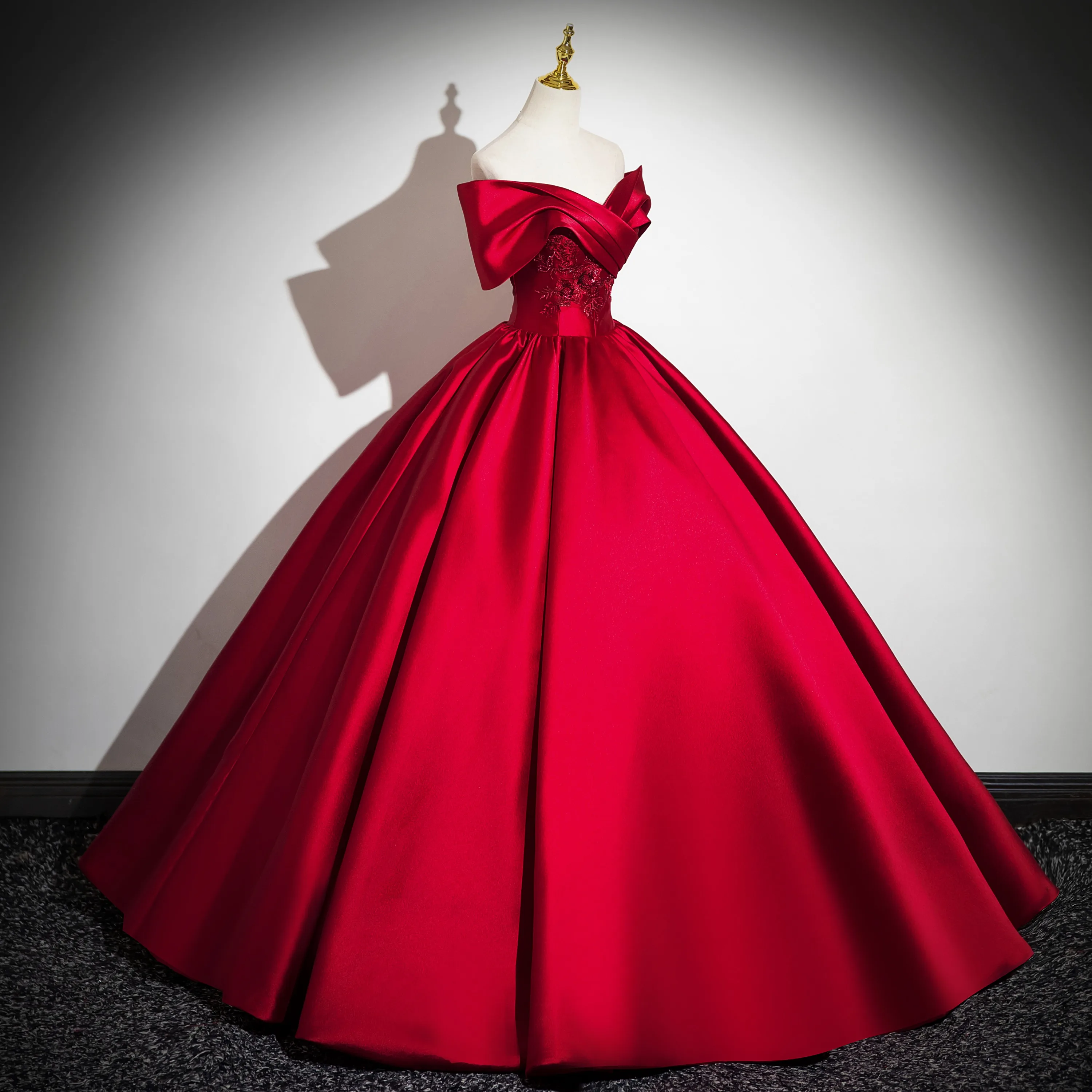 strapless open back dress Red Fitted Satin Sleeveless Halter Gown With 3D Flower