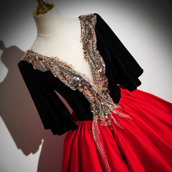 Elegant Red Beading Pearl Sequins Prom Dresses 2024 Ball Gown Scoop Neck Short Sleeve Backless Floor-Length / Long Prom Formal Dresses