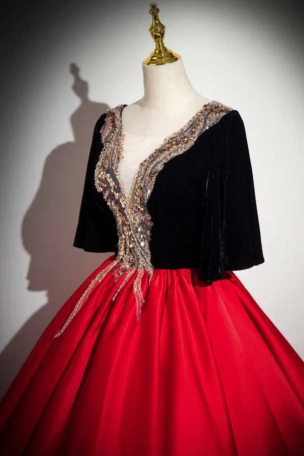 Elegant Red Beading Pearl Sequins Prom Dresses 2024 Ball Gown Scoop Neck Short Sleeve Backless Floor-Length / Long Prom Formal Dresses