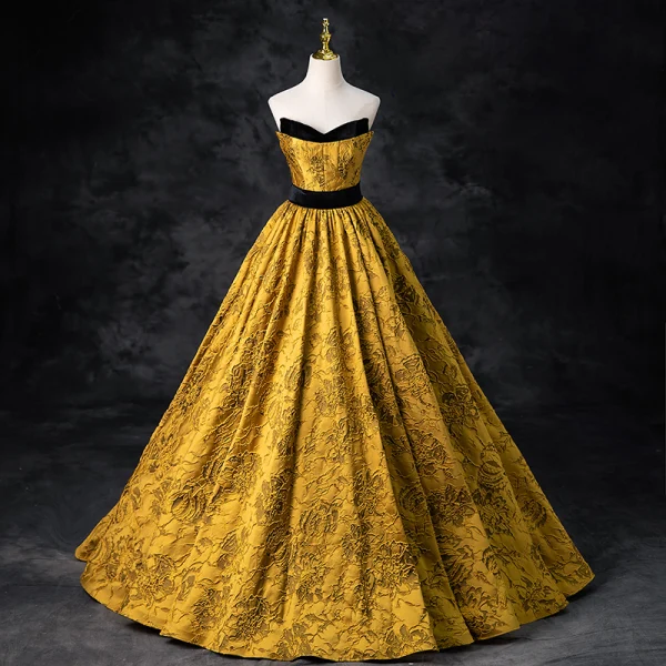 Élégant Noire Doré Impression Robe De Bal 2024 Robe Boule Bustier Sans Manches Dos Nu Longue Promo Robe De Ceremonie