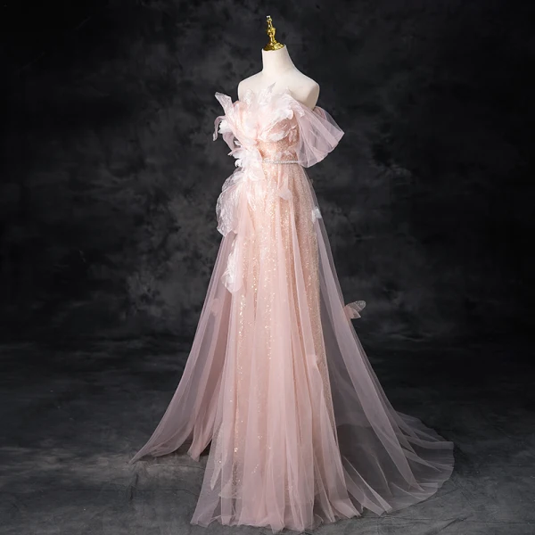 Charmant Rosa Perlenstickerei Perle Pailletten Gespaltete Front Ballkleider 2024 A Linie Bandeau Ärmellos Rückenfreies Lange Ball Festliche Kleider