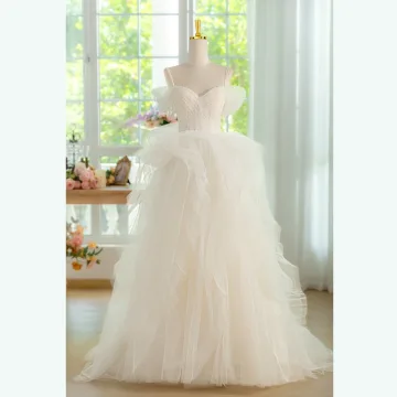 Charmant Beige Perlage Volants En Cascade Robe De Bal 2024 Robe Boule Bretelles Spaghetti Sans Manches Dos Nu Longue Promo Robe De Ceremonie