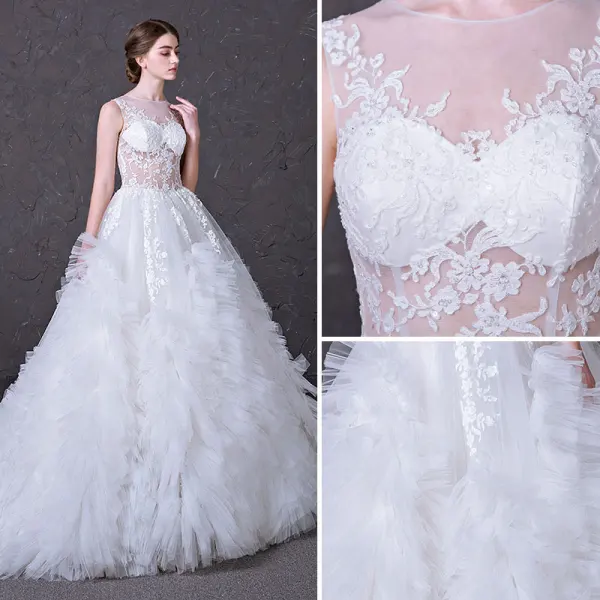 Sexy Pierced Wedding Dresses 2017 A-Line / Princess Scoop Neck Sleeveless Appliques Lace White Ruffle Tulle Court Train