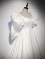 Élégant Blanche Satin Perlage Robe De Bal 2024 Robe Boule Encolure Carrée Gonflée Manches Courtes Dos Nu Noeud Tribunal Train Robe De Ceremonie