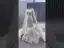 High End Weiß Pailletten Satin Fallende Rüsche Brautkleider / Hochzeitskleider 2024 Meerjungfrau Rundhalsausschnitt Ärmellos Rückenfreies Hof-Schleppe Hochzeit