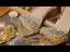 Charmant Glitzernden Gold Strass Pailletten Brautschuhe 2022 Knöchelriemen 10 cm Thick Heels Peeptoes Hochzeit Sandaletten Hochhackige